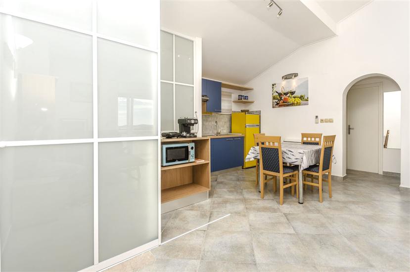 Apartment A2, for 4 persons