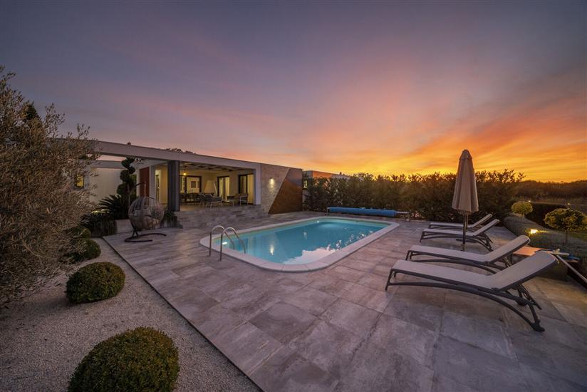 Villa Royal Green Four