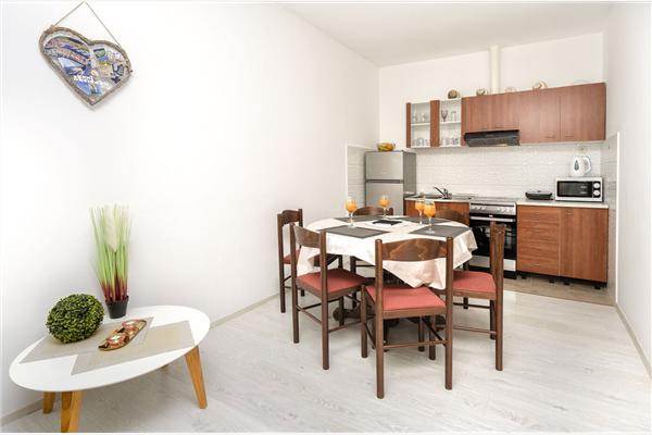 Apartment A1, for 5 persons