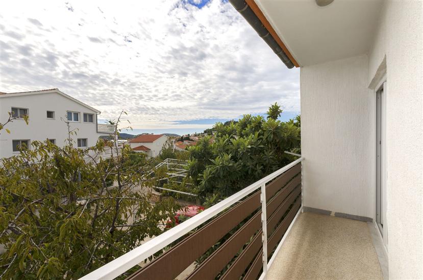 Apartment A1, for 5 persons