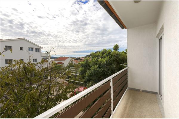 Apartment A1, for 5 persons