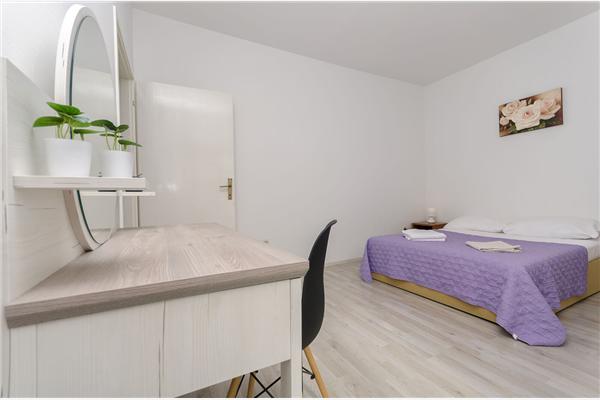 Apartment A1, for 5 persons