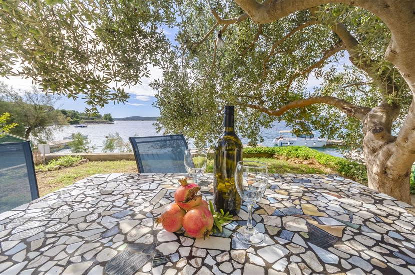 Apartment Island memories