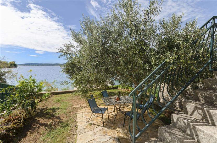 Apartment Island memories