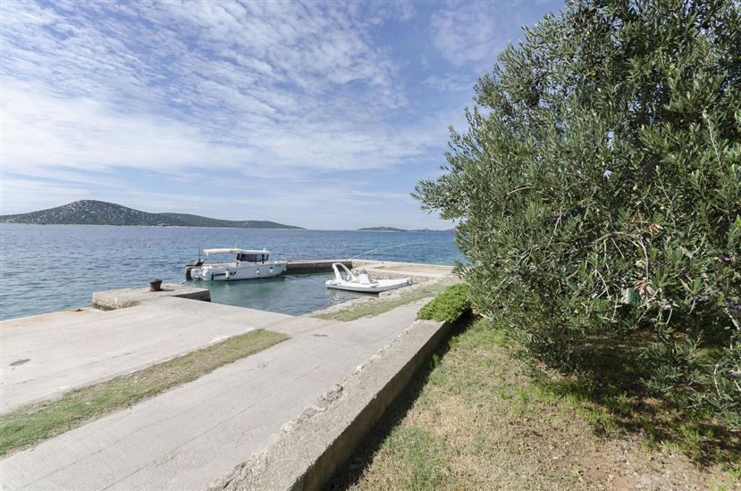 Apartment Island memories