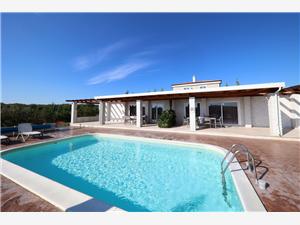 Villa Almond Nin, Dimensioni 100,00 m2, Alloggi con piscina