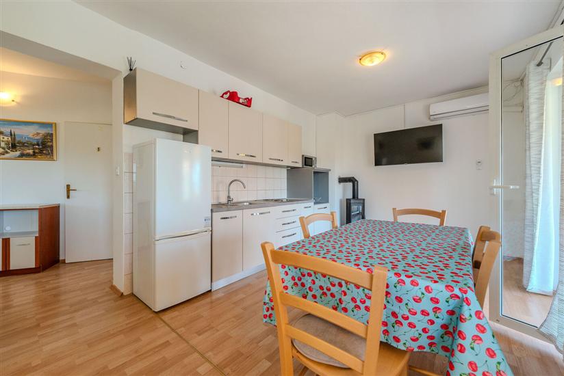 Apartment A1, for 6 persons