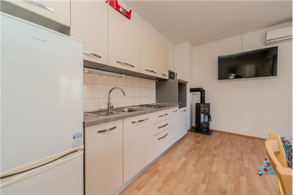Apartment A1, for 6 persons