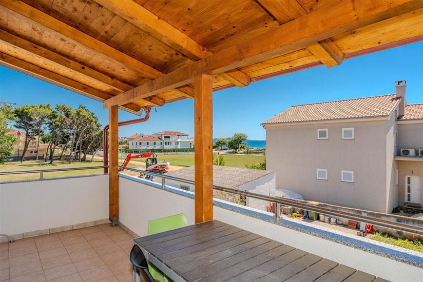 Apartment A1, for 6 persons