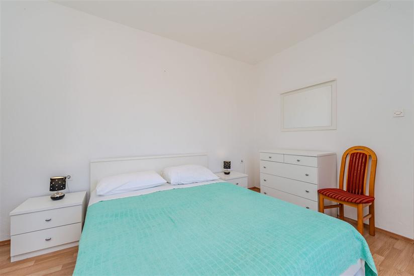 Apartment A1, for 6 persons