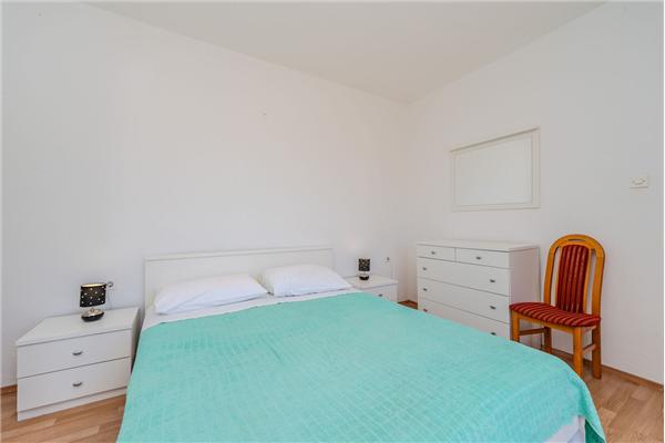 Apartment A1, for 6 persons