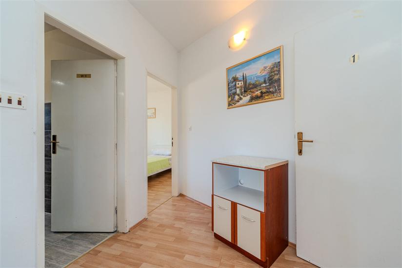Apartment A1, for 6 persons