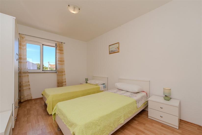 Apartment A1, for 6 persons