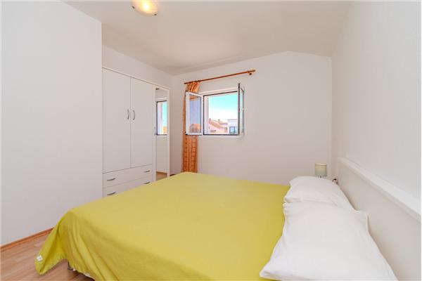 Apartment A4, for 4 persons