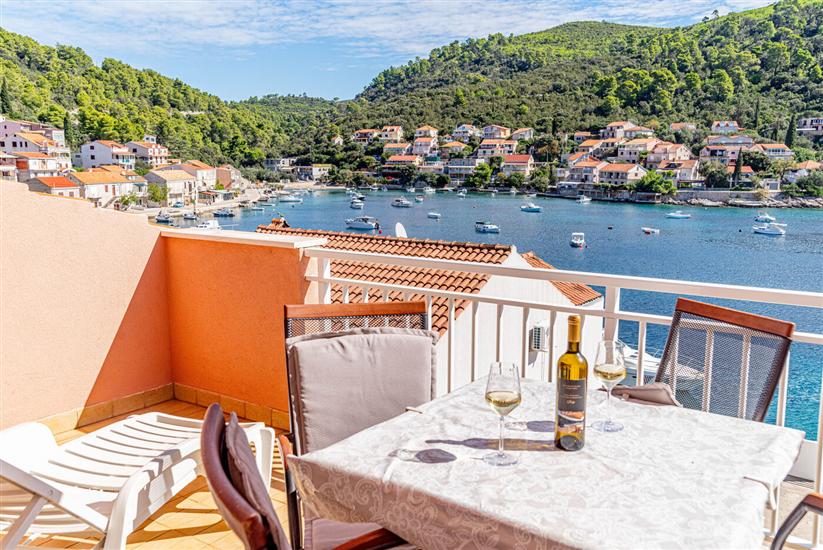 Apartment A1, for 3 persons