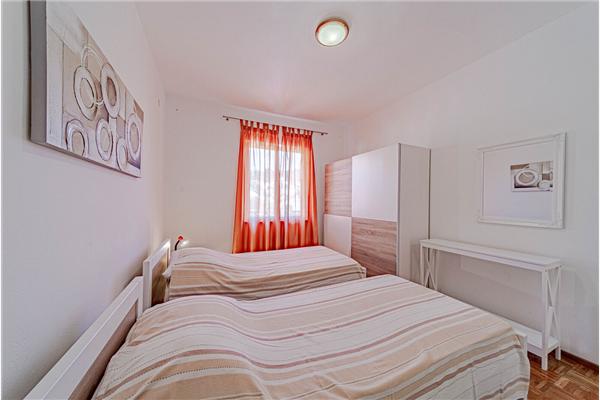 Apartment A3, for 10 persons