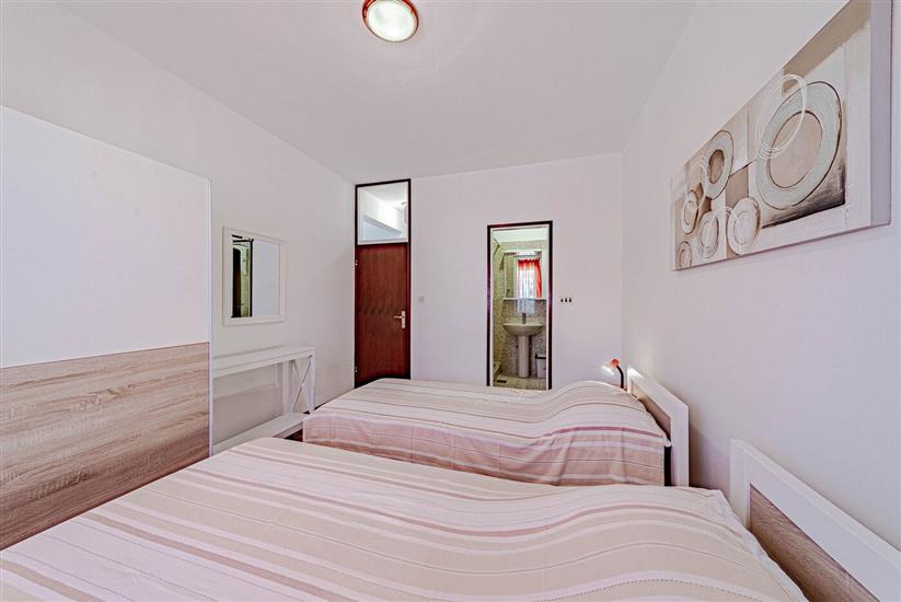 Apartment A3, for 10 persons