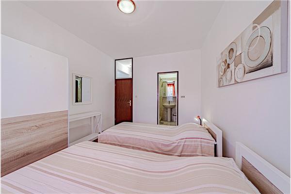 Apartment A3, for 10 persons