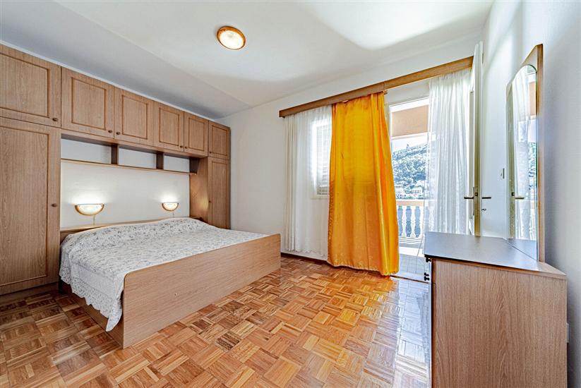 Apartment A3, for 10 persons