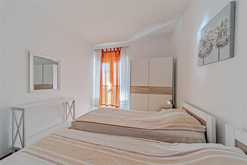 Apartment A3, for 10 persons