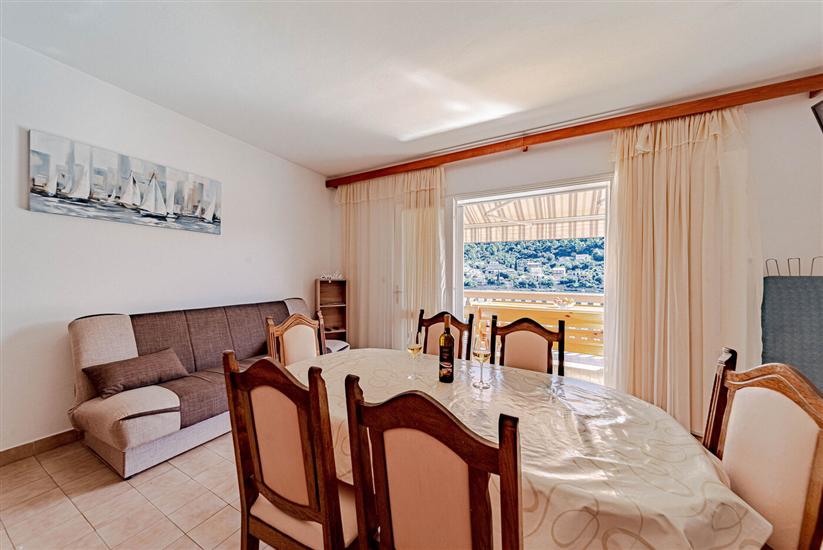 Apartment A3, for 10 persons