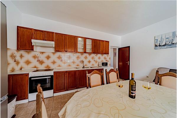 Apartment A3, for 10 persons