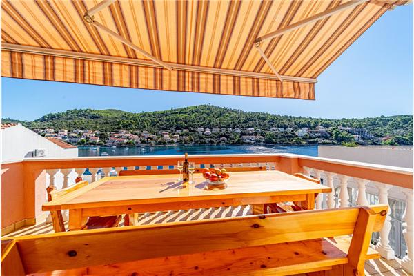 Apartment A3, for 10 persons