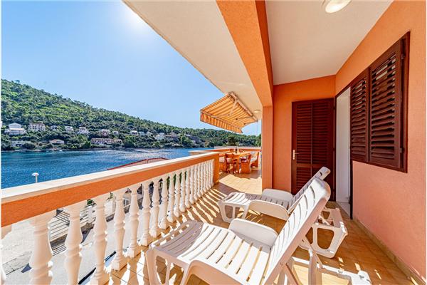 Apartment A3, for 10 persons