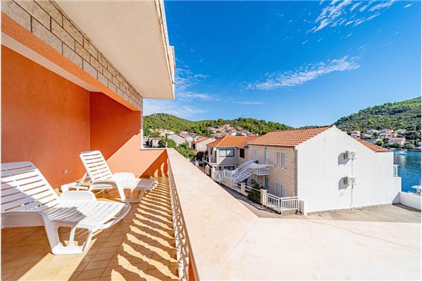 Apartment A3, for 10 persons