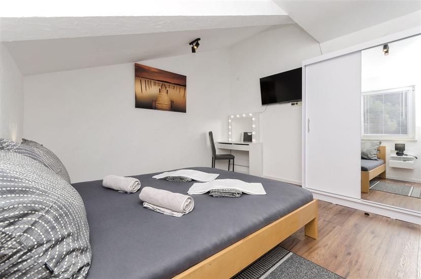 Apartment A4, for 4 persons