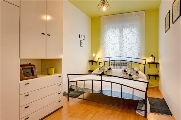 Apartment A2, for 8 persons