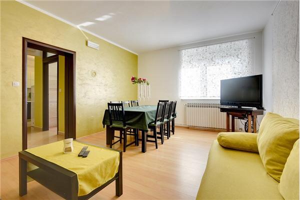 Apartment A2, for 8 persons