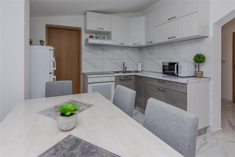 Apartment A1, for 6 persons