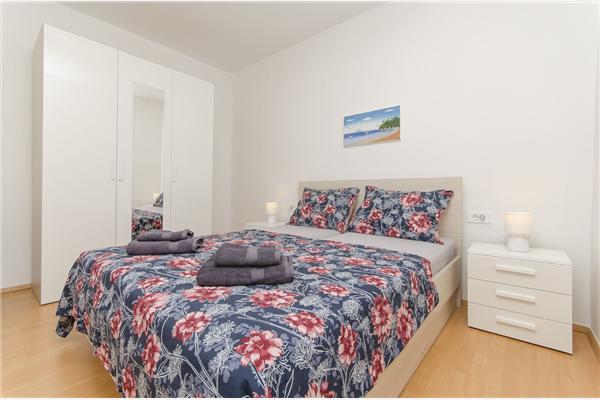 Apartment A1, for 6 persons