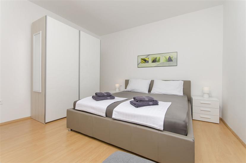 Apartment A1, for 6 persons