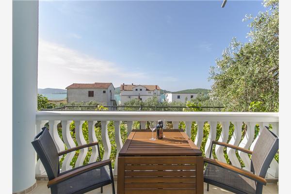 Apartment A1, for 6 persons