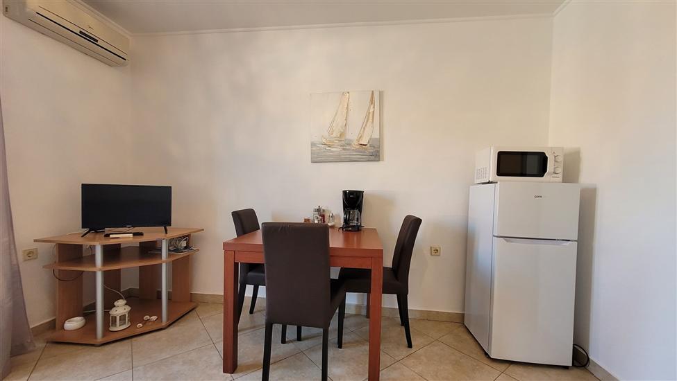 Apartment A2, for 3 persons