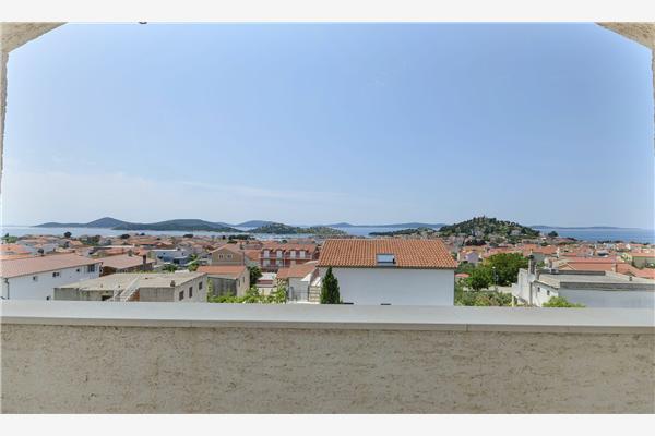 Apartment A1, for 8 persons