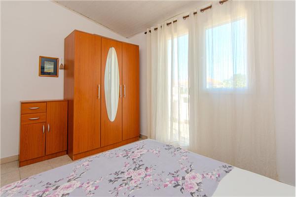 Apartment A1, for 6 persons