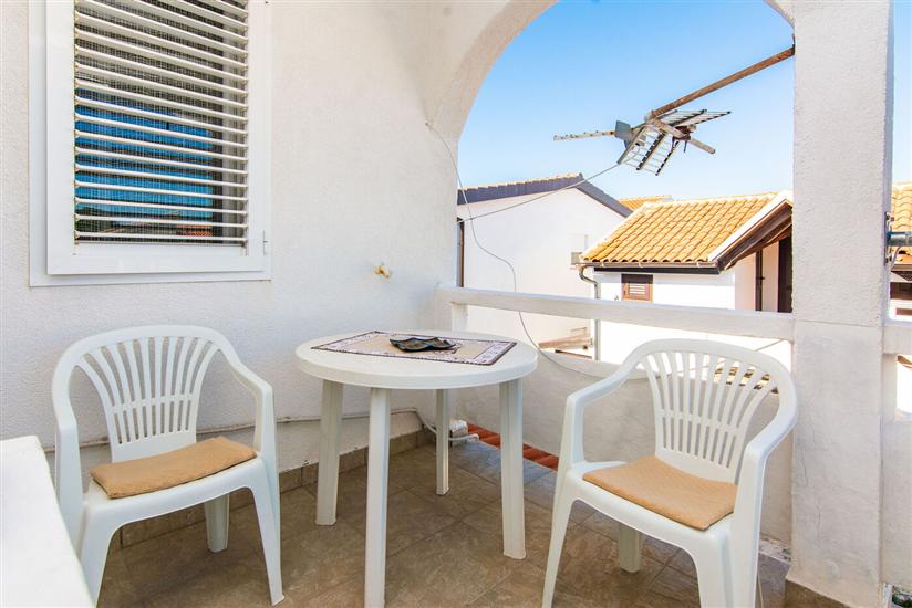 Apartment A1, for 6 persons