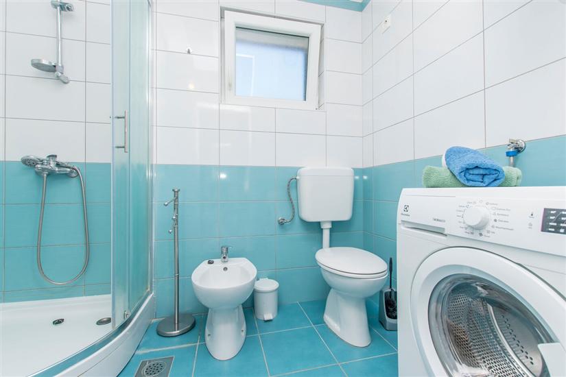 Apartment A1, for 6 persons