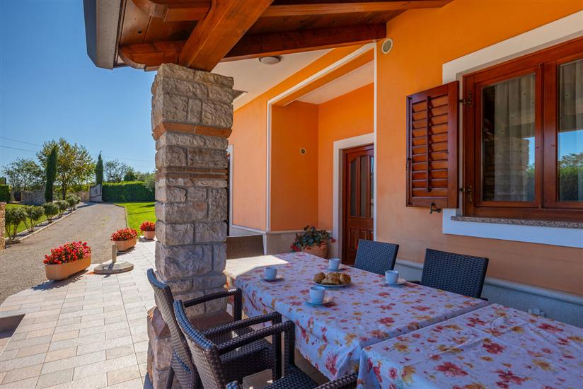 House K1, for 10 persons