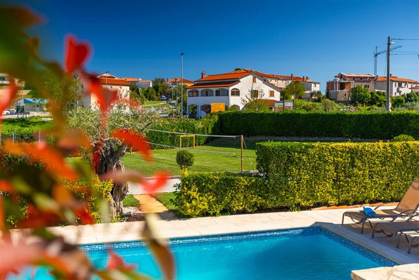 House K1, for 10 persons