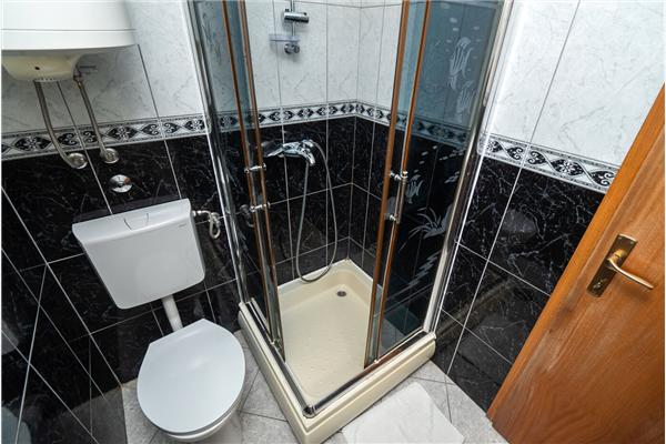 Apartment A2, for 5 persons