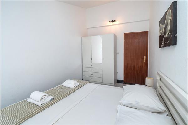 Apartment A2, for 5 persons