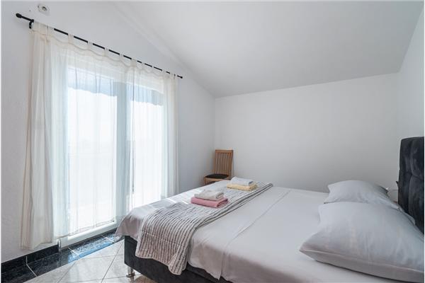 Apartment A2, for 5 persons