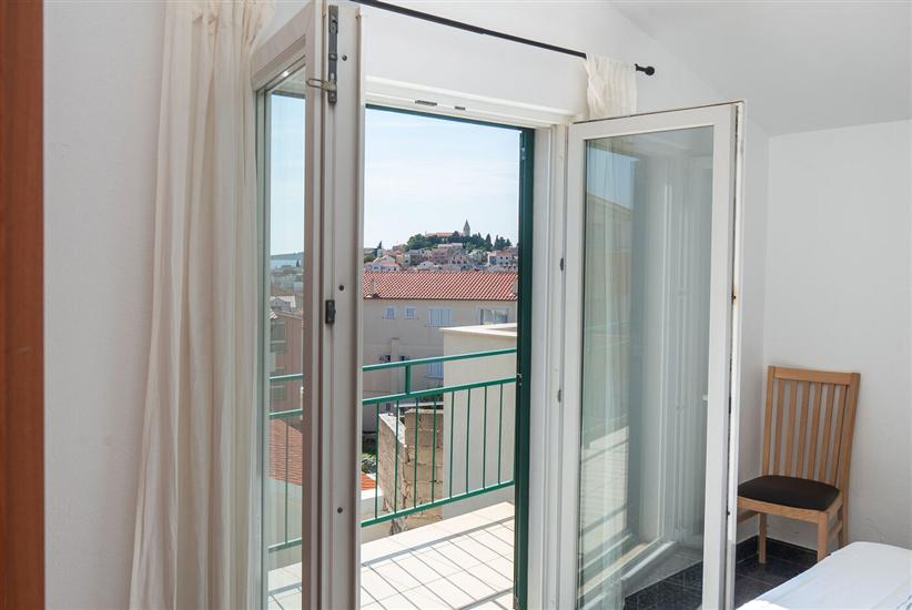 Apartment A2, for 5 persons