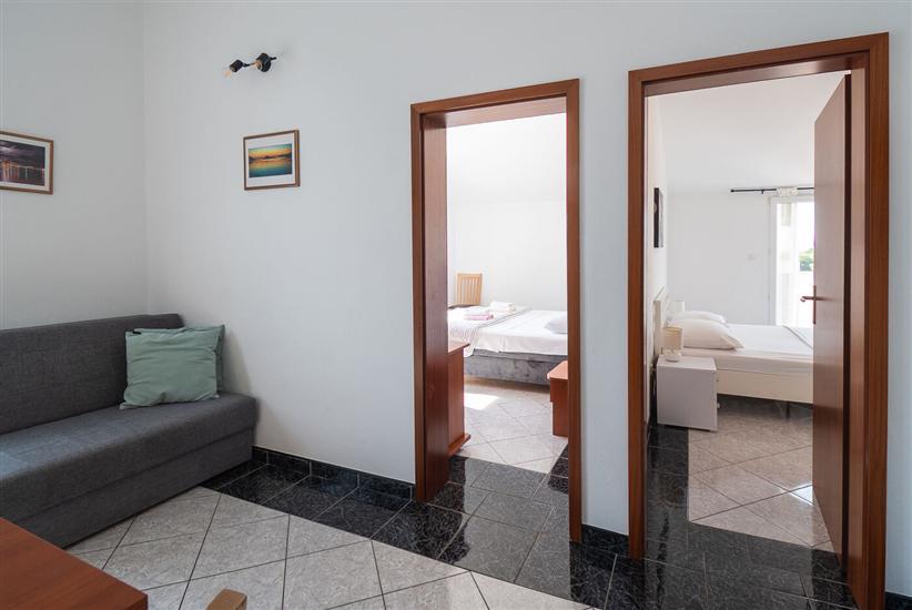 Apartment A2, for 5 persons