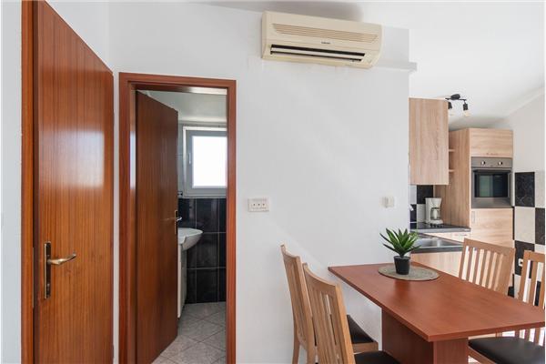 Apartment A2, for 5 persons