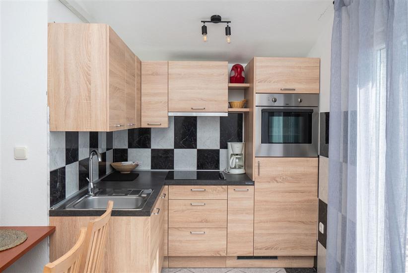 Apartment A2, for 5 persons